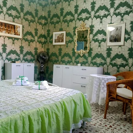 Casa Heinsch Holiday home Caltagirone